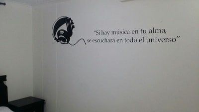 vinilos-decorativos-medellin-musica-clienta